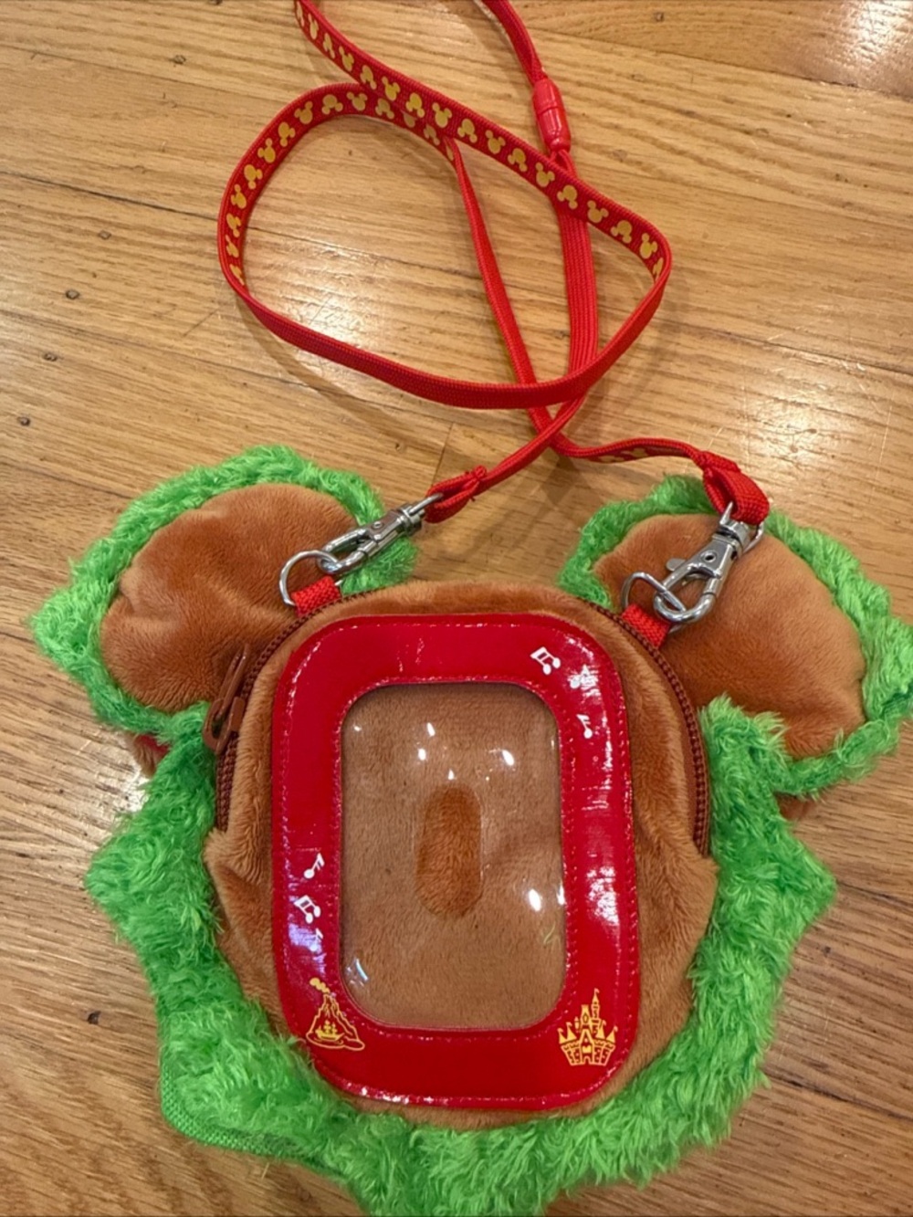 Tokyo Disney Hamburger Sling Coin Purse/Passholder - Picture 3 of 4